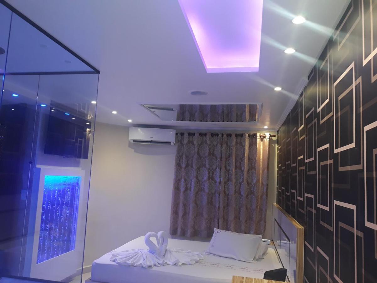Hotel cinta Las Brisas