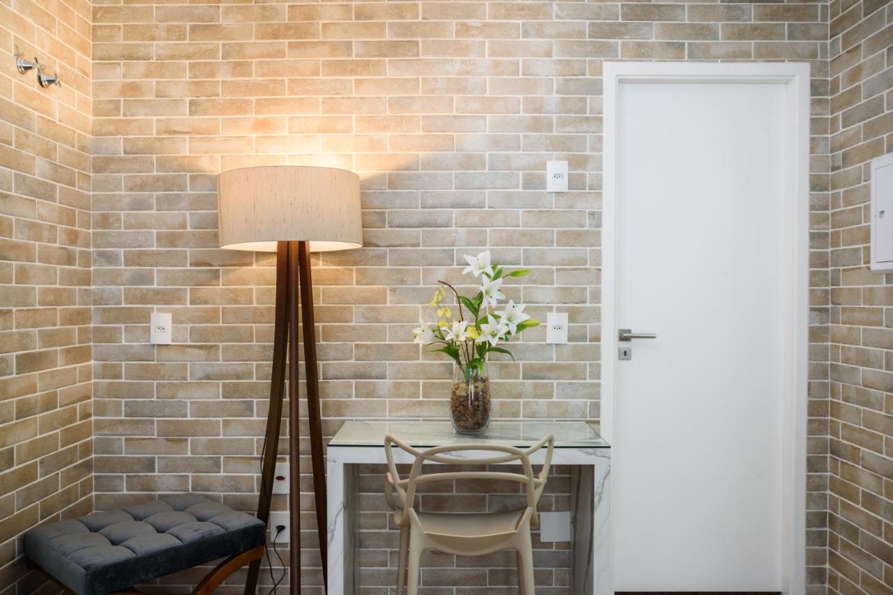 Elegancia E Conforto No Centro Com Garagem E Internet 500mb