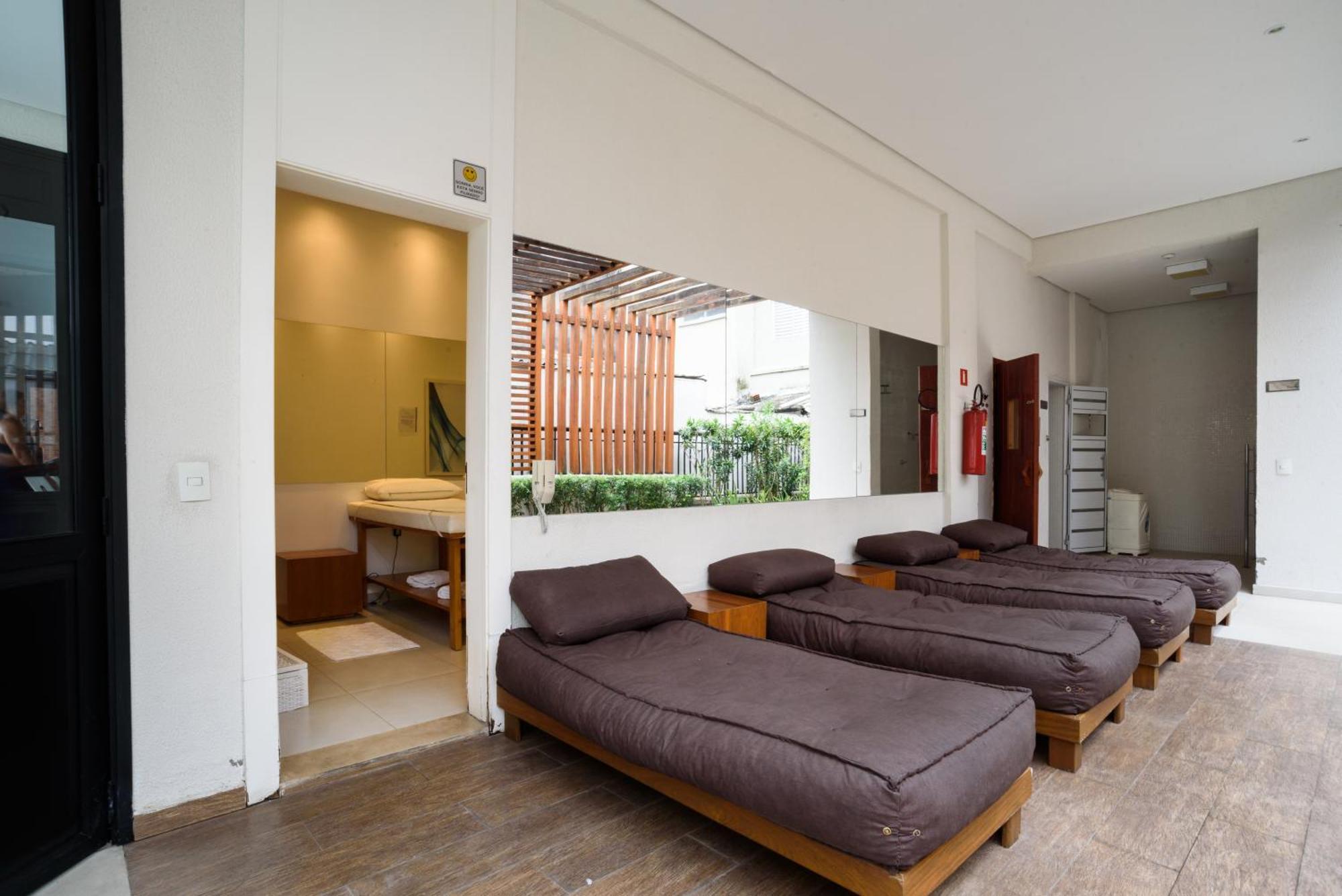 Elegancia E Conforto No Centro Com Garagem E Internet 500mb