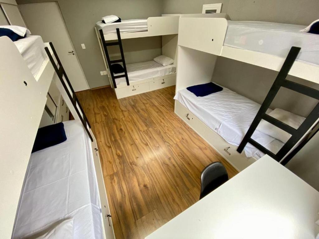 Visto Hostel *