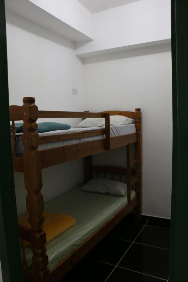 Deck Hostel