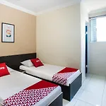 OYO Hotel Tenda
