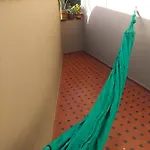 silencioso e arborizado