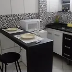 Studio , 1 Quarto E Sala Ao Lado Metro Republica