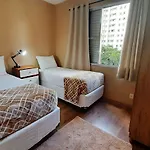 Apto Grande Com Rede De Descanso Na Sala | Wifi 100 Mb