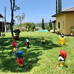 Paz E Alegria No Recanto Do Vo Loco