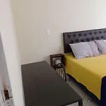 Studio , 1 Quarto E Sala Ao Lado Metro Republica