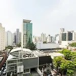 Itaim Bibi/Amplo Apartamento A Melhor Localizacao!