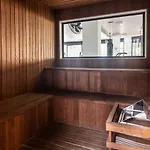 Espaço e Conforto no Centro com garagem e Internet 50MB