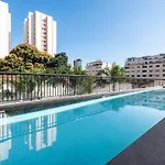 Espaço e Conforto no Centro com garagem e Internet 50MB