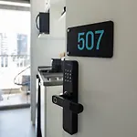 Vo5 Studio Charmoso Com Vaga, Ao Lado Do Metro.