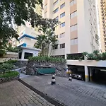 Apartamento Pratico Com Otima Localizacao.