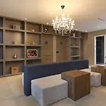 Loft Com Piscina, Academia, 100 Metros Do Metro