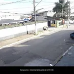 Kitnet 2 Quartos, Independente, Perto Do Metro Com Tv, Frigobar, Fogao E Microondas