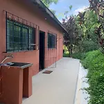 CHÁCARA CASA DO LAGO Muita natureza a 1h de SP!
