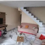 Sobrado Com 3 Quartos