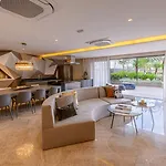 Thera - Studio No 25O Andar