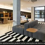 Charlie Sabia Moema Essential