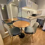 Ninety Suite Premium