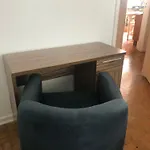 Quarto Em Apartamento
