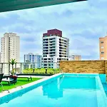 Cozzy Suites Paraiso Hotel