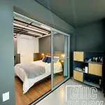 Chic Black Design - Zpinheiros