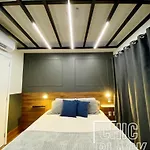 Chic Black Design - Zpinheiros