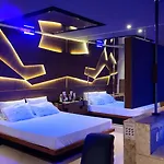 Swing Motel 1