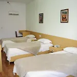 Hotel Family