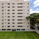 Easy Star - Studio Estiloso No Coracao Do Novo Booklin - He01I