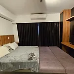 Studio Novo Junto A Liberdade Com Garagem