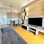 Maison D Stan C/ Lavadora, Limpeza Diaria E Vista