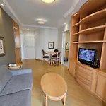Flat C/ Um Quarto Em Moema E Cozinha Completa Uh65