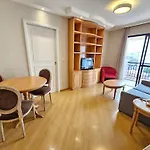 Flat C/ Um Quarto Em Moema E Cozinha Completa Uh65