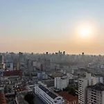Apto Bras Com Piscina Proximo Ao Centro De Compras