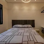 Apto Bras Com Piscina Proximo Ao Centro De Compras