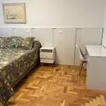 Pequeno Apartamento Metro Paraiso