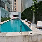 Host You - Estacao Da Luz