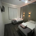 Hostel Carabelas - Proximo A 25 De Marco E Bras