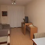 London Class Suites