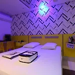 Motel Secrets 2