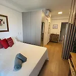 Haus Mitre Residences