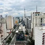 Estudio Aconchegante Com Varanda Na Consolacao