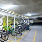 Piscina, Academia E Vaga | Brazilian Corner