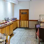 Carillon Plaza Hotel