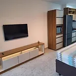 Studio Novo Ao Lado Da Usp
