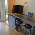 Studio Metro Paraiso Ou Ana Rosa Com Piscina, Academia E Cowork Ate 3 Pessoas Com Maleiro E Sala De Espera