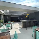 Loft Lindo Prox Shop Freicaneca 1701