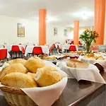 Domus Hotel