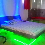 Mont Star Hotel / Motel